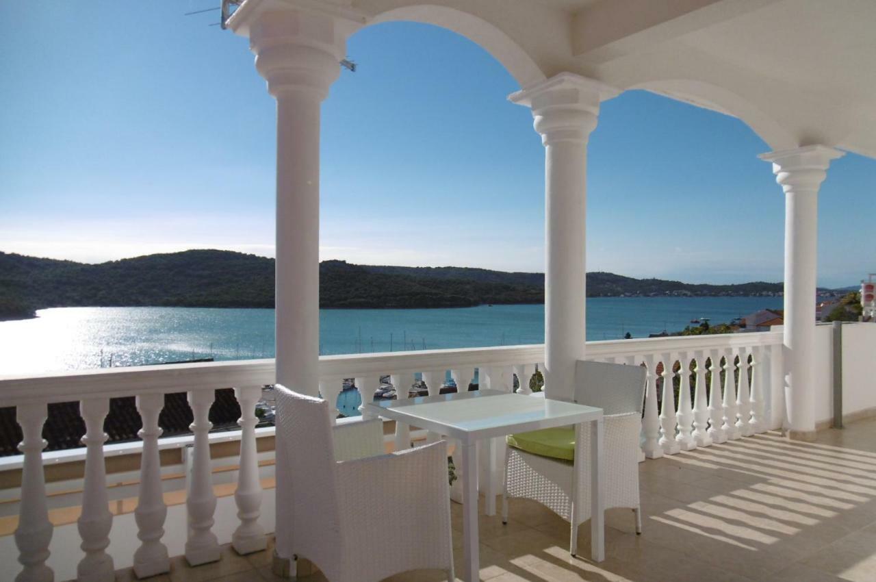 Villa Perla Tisno Extérieur photo